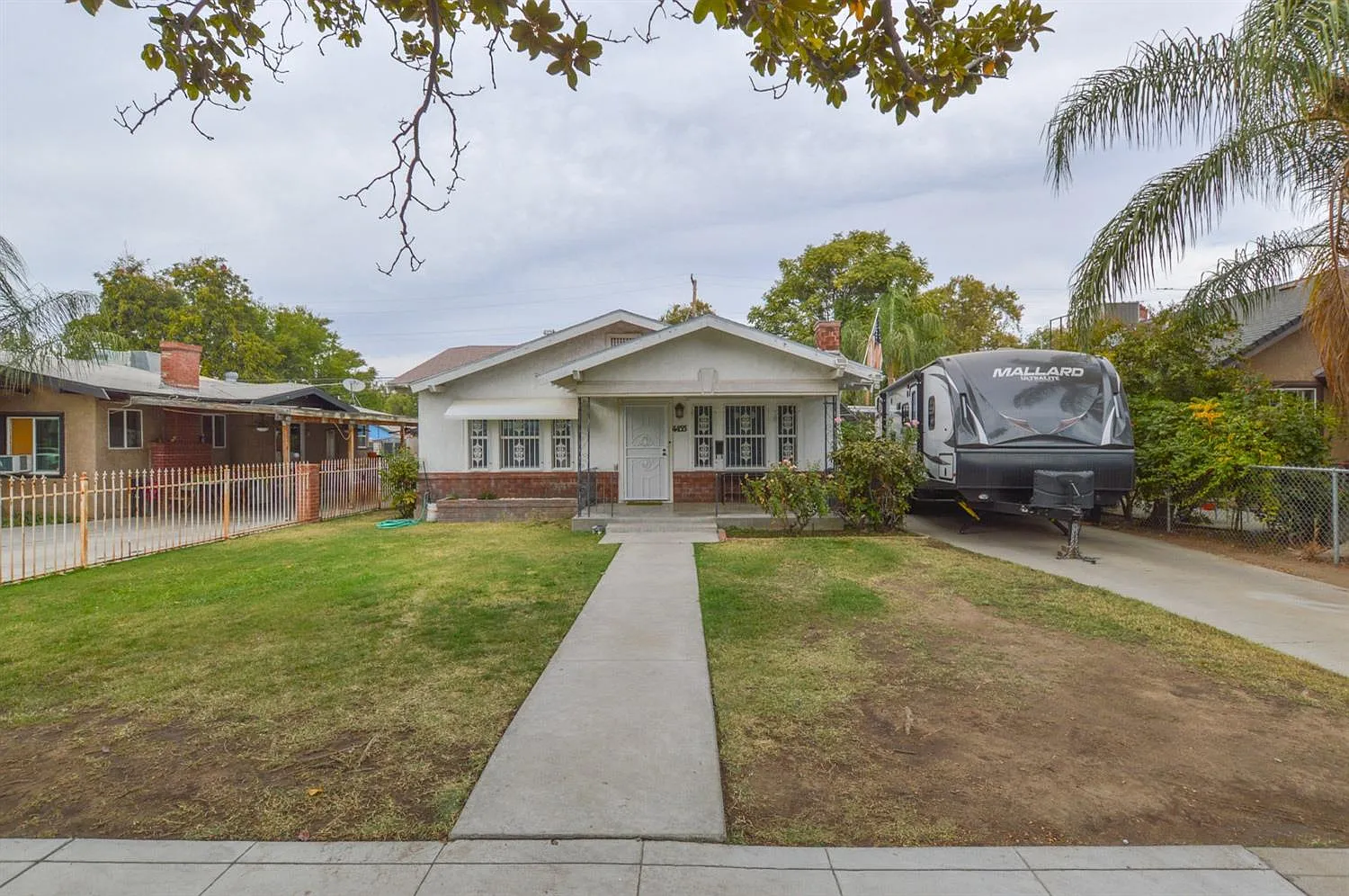 4455 E Illinois Ave photo 1