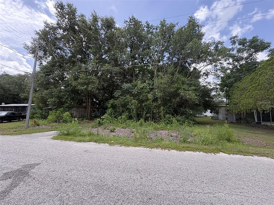 2nd image of 10454 SE 148th Pl