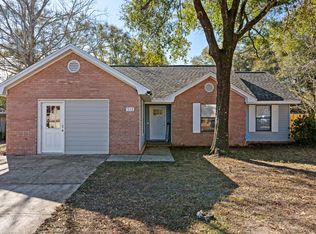 513 White Oak Ln, Crestview, FL 32539