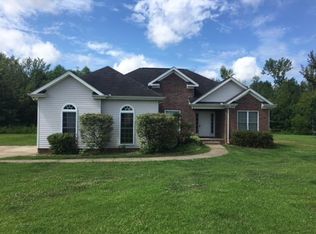 550 Preakness Cir, Pleasant View, TN 37146