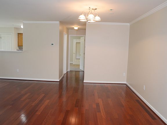 3rd image of 8058 Lisle Dr APT 247