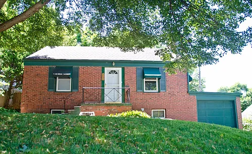 5631 Pine St Photo 1