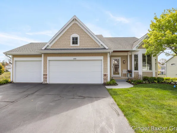 12519 Retreat Dr #30, Grand Haven, MI 49417