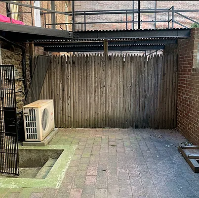 Rented by CitySites Real Estate Group | media 8