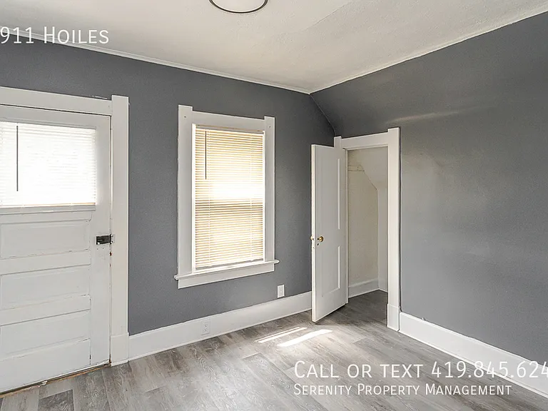 3911 Hoiles Ave — Photo 13