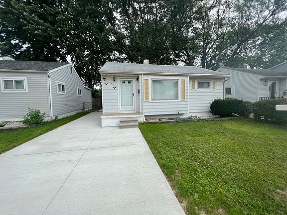 3rd image of 6121 John Daly St