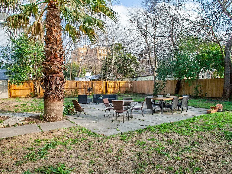 Backyard - Landlord provides monthly Pest Control