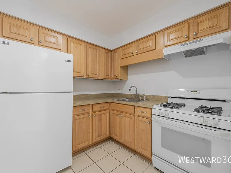 6320 W 79th St #2SE — Photo 9