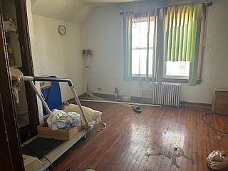 3rd image of 125 W 114th St