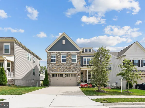 9511 Sanger St, Lorton, VA 22079