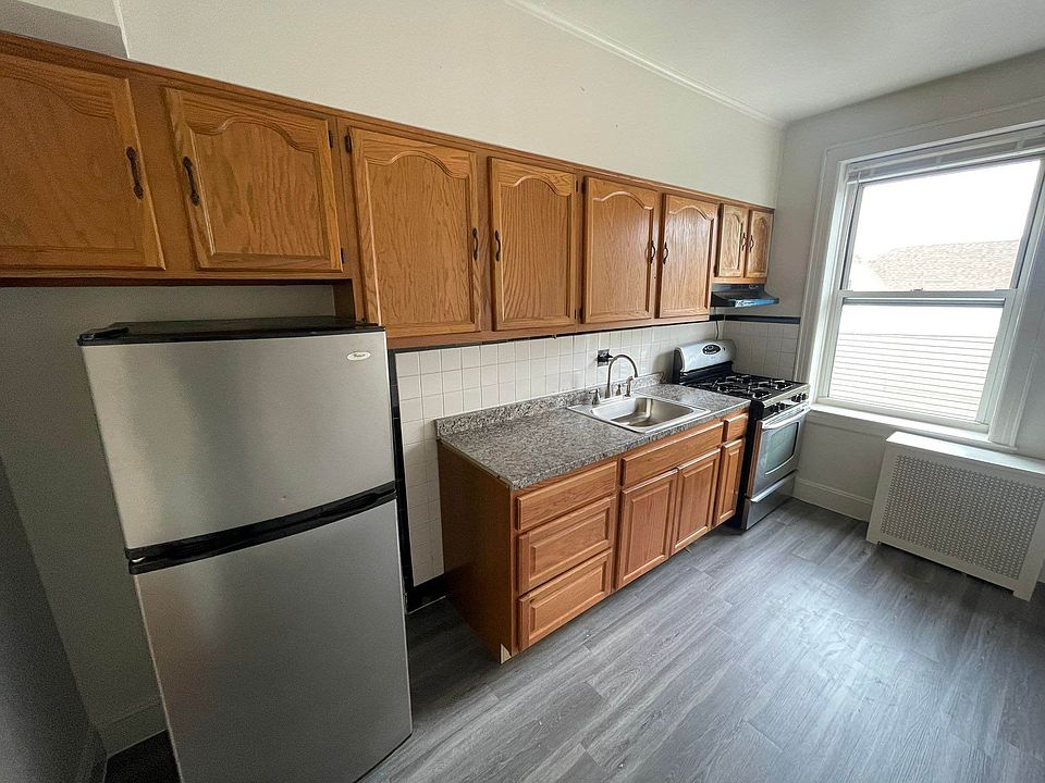 1st image of 102-05 86th Ave #C2