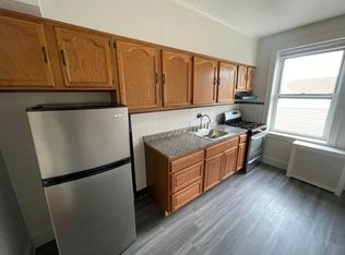 102-05 86th Ave #C2, Richmond Hill, NY 11418
