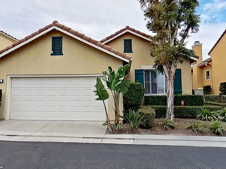 2581 W Ardenwood Ct — Photo 24