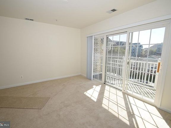 3rd image of 317 Prettyman Dr Unit 75