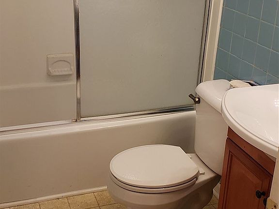 Bathroom (2)