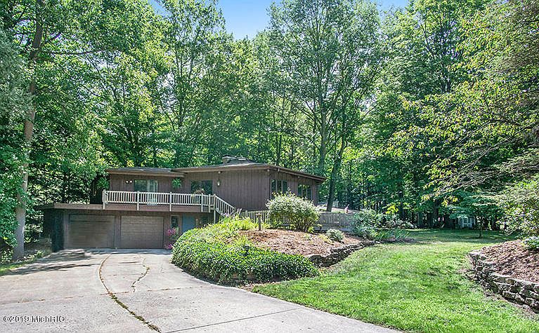 1st image of 4681 Cottonwood Dr