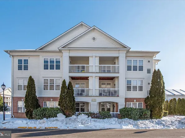 22725 Thimbleberry Sq Unit 304, Brambleton, VA 20148