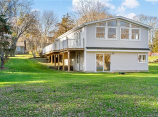 30 Howd Ave, Branford, CT 06405