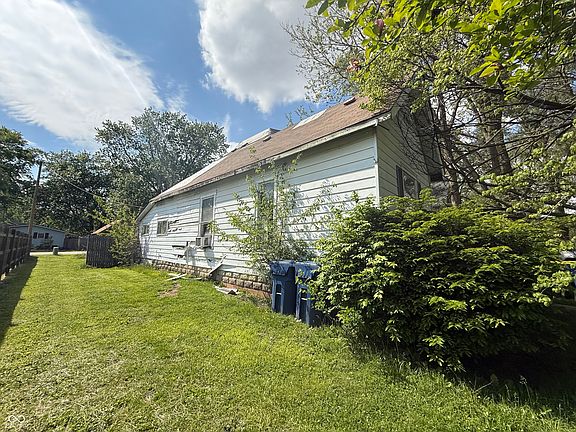 3rd image of 506 S California St