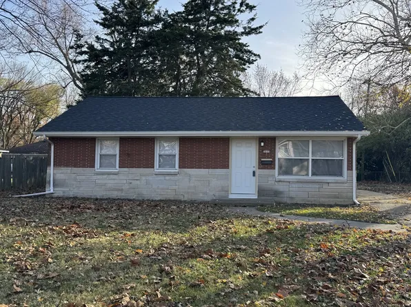 1605 Williamsburg Dr, Champaign, IL 61821
