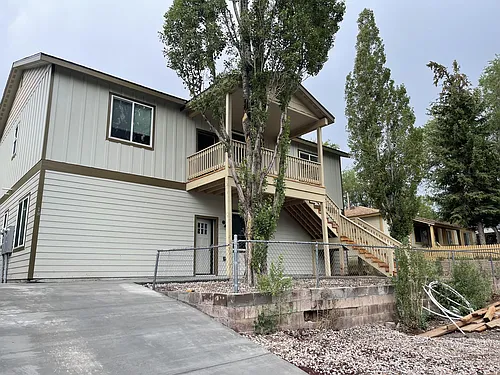 18 S Pinegrove Rd #2 Photo 1