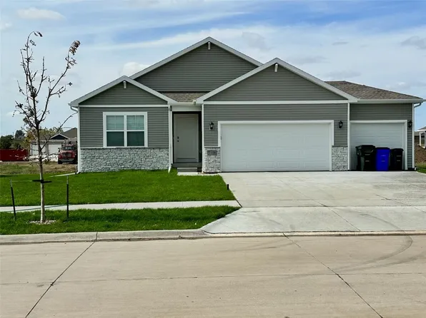 7108 Harlan Eddy Dr SW, Cedar Rapids, IA 52404