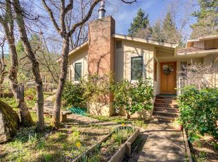 827 Leonard St, Ashland, OR 97520