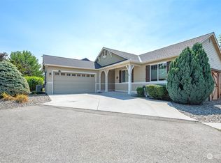 1343 Boulder Loop, East Wenatchee, WA 98802