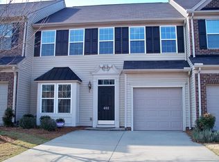 402 Cedar Pines Dr, Greenville, SC 29615