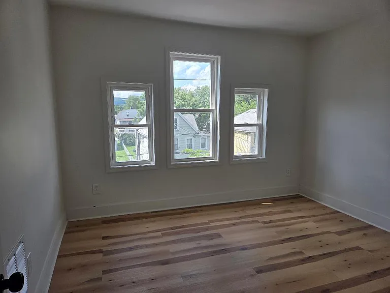 118 Regent St #118 — Photo 21