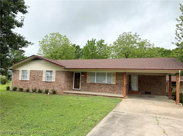 1304 S Elm St, Paris, AR 72855