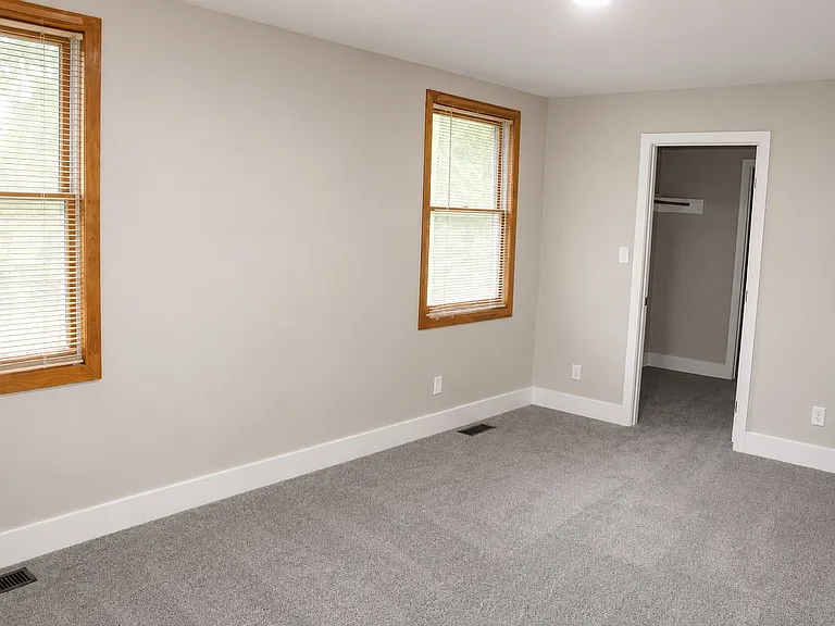 3805 Sewell Rd — Photo 7