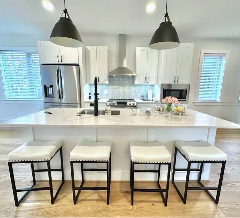 2 bed, 1028 sqft, $4,900 — Photo 2