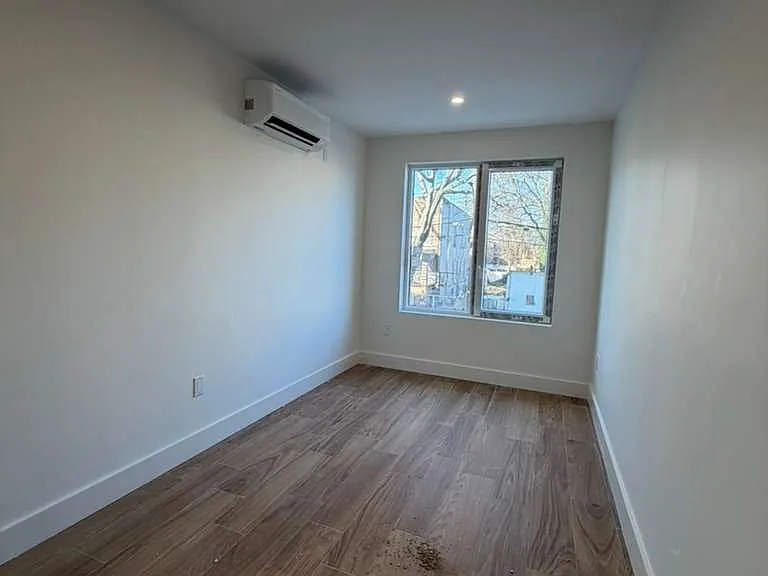 1166 Sherman Ave #2 — Photo 4