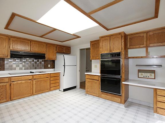 4th image of 868 Nantucket Ct