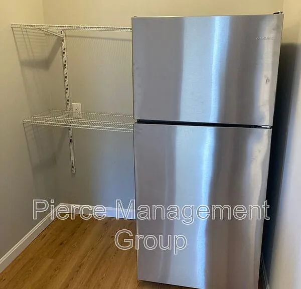 68 Kenney St #4 — Photo 3