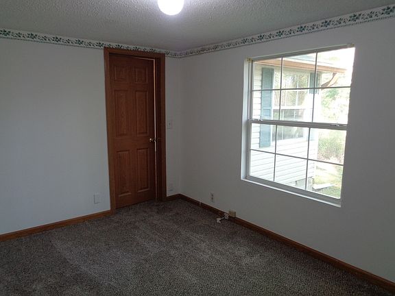 5th image of 8062 E Lake Shore Dr