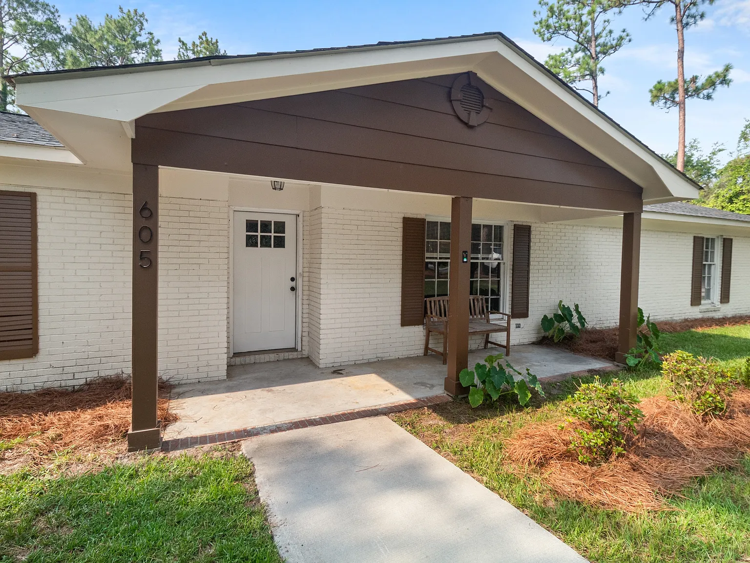 605 Honeysuckle Lane - - — Photo 1