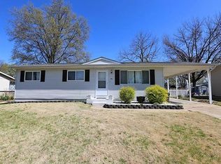 9 Saint Xavier Dr, Saint Peters, MO 63376