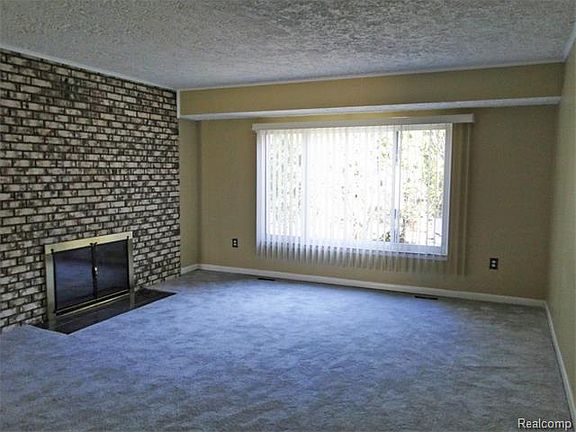 5th image of 1141 Nicklaus Dr