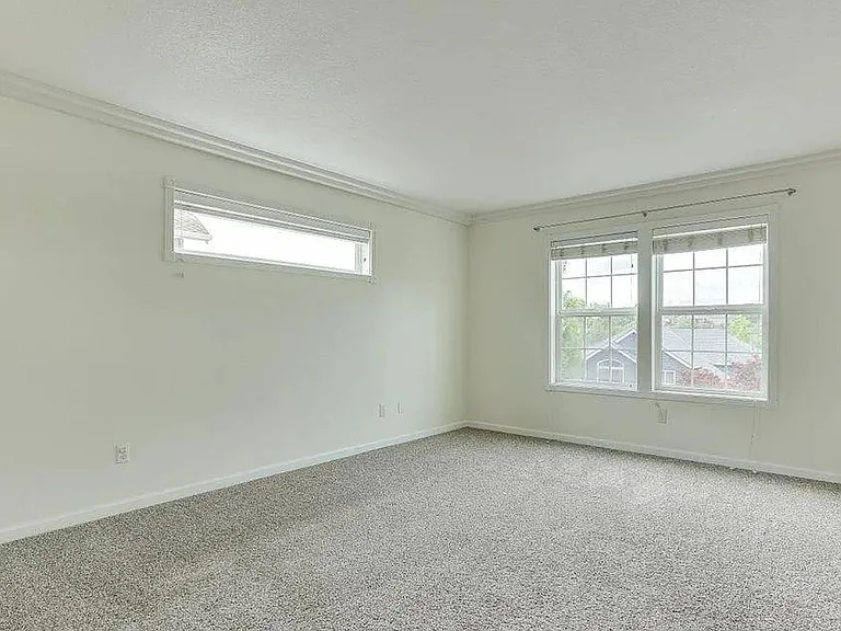 16541 NW Graf St — Photo 17