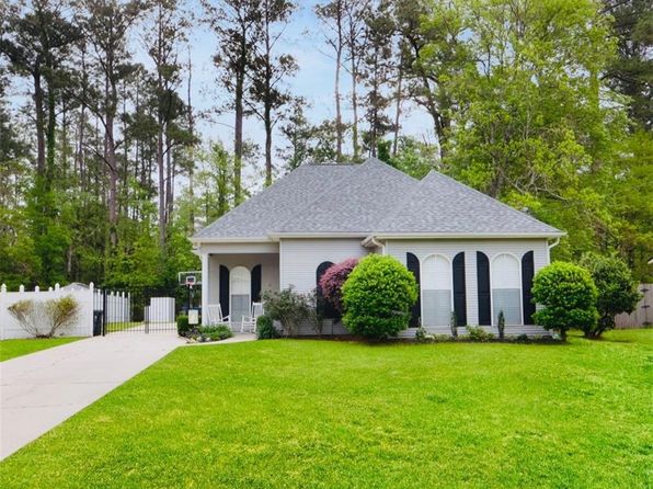 225 Highland Dr, Mandeville, LA 70471