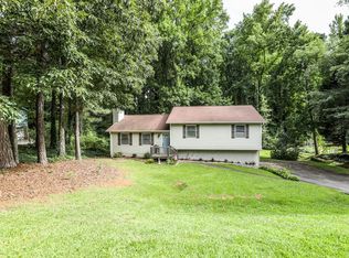 7265 Valley Dr, Winston, GA