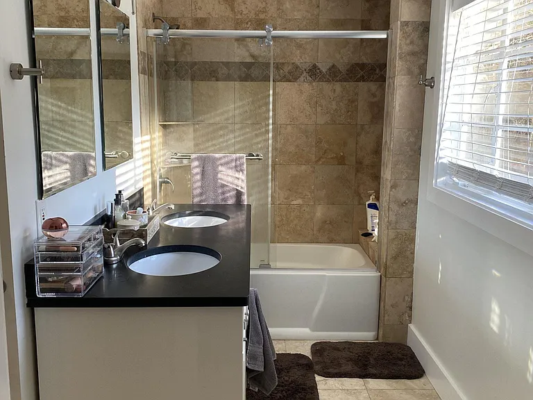 4975 Lake Forrest Dr — Photo 22