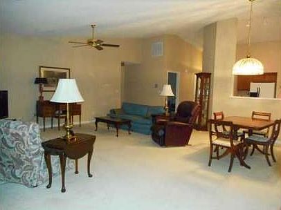 3rd image of 1012 Pinehurst Dr