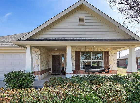 2nd image of 1903 Havenbrook Dr