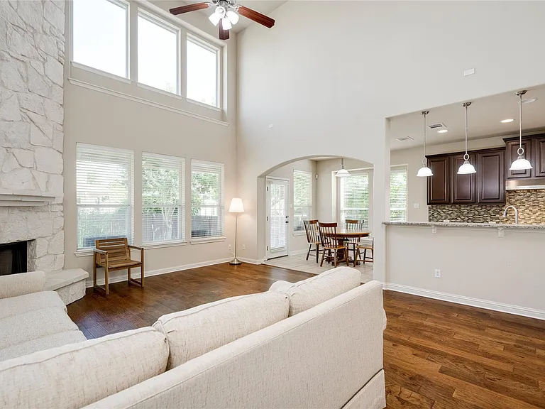 4211 Oldenburg Ln — Photo 24