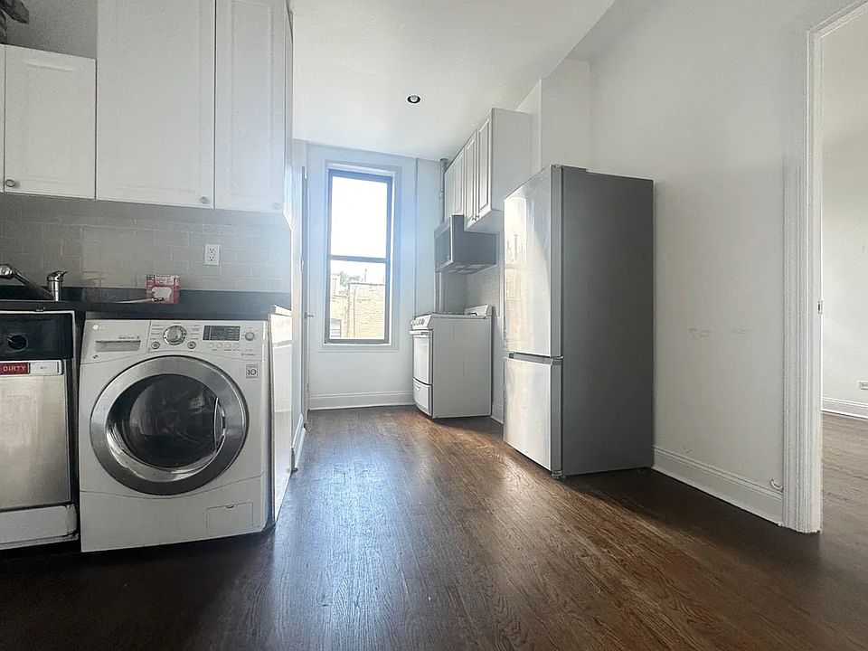 1st image of 215 E 4th St APT 17