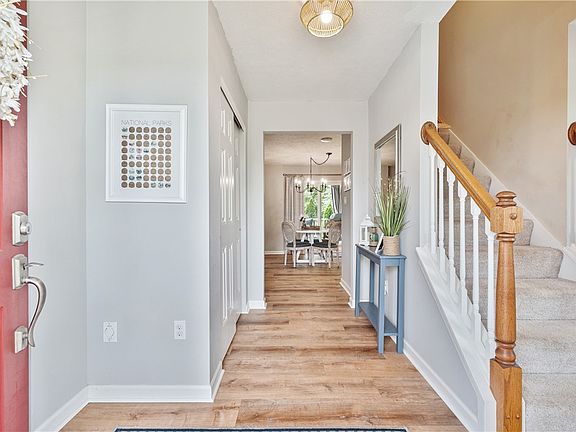 5th image of 1490 Peachtree Ln