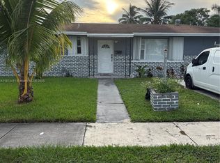 20520 NW 2nd Ct, Miami Gardens, FL 33169